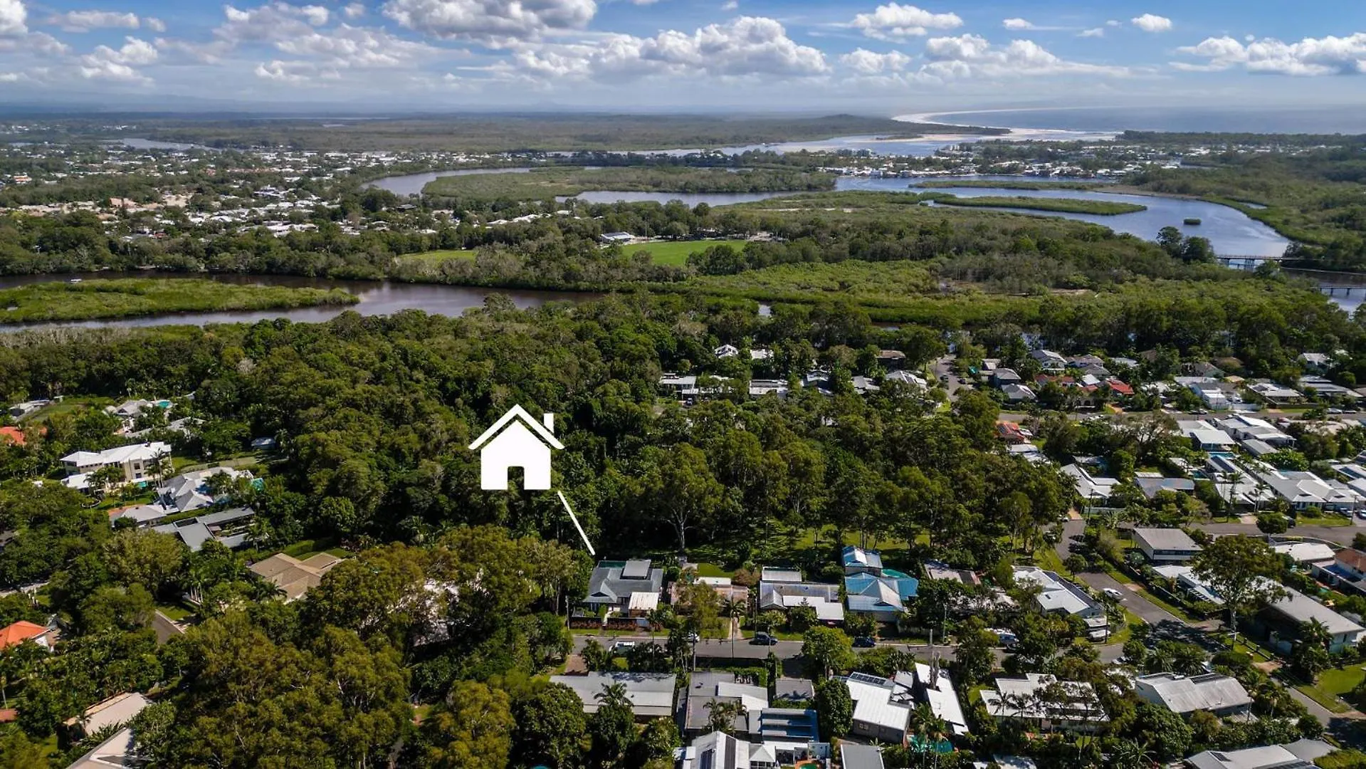 34 Sleepy Hollow Dr Noosa Heads Holiday home